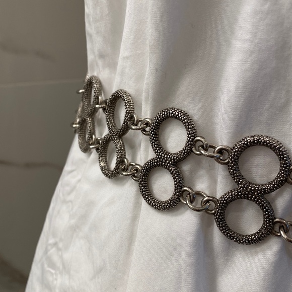 Antiqued Silver-Toned Textured Metal Figure/8 Linked Belt - EUC - Picture 2 of 16